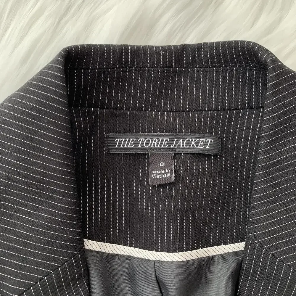 NWT Apt. 9 - Black pinstriped The Torie Jacket single button blazer, sz 0